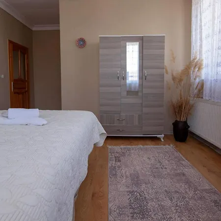 Quarto em Acomodações Particulares Sevin Stone