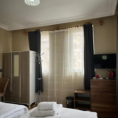 Sevin Stone Проживание в семье