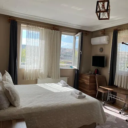 Sevin Stone Alloggio in famiglia *