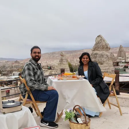 Sevin Stone Alloggio in famiglia *